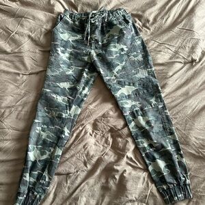 Almost Famous Green Camouflage Pants
